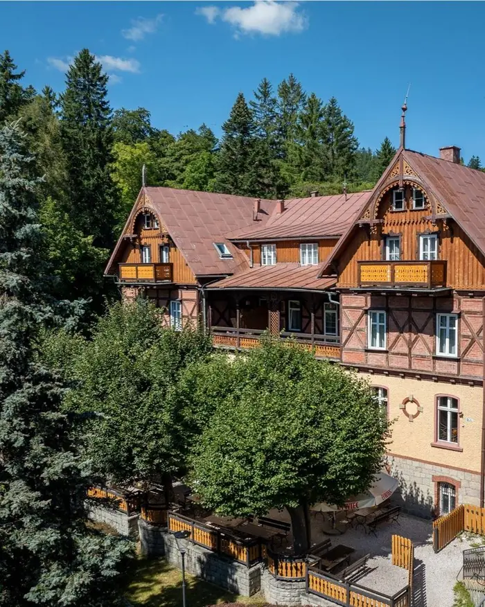 Villa Bożena, restauracja na parterze